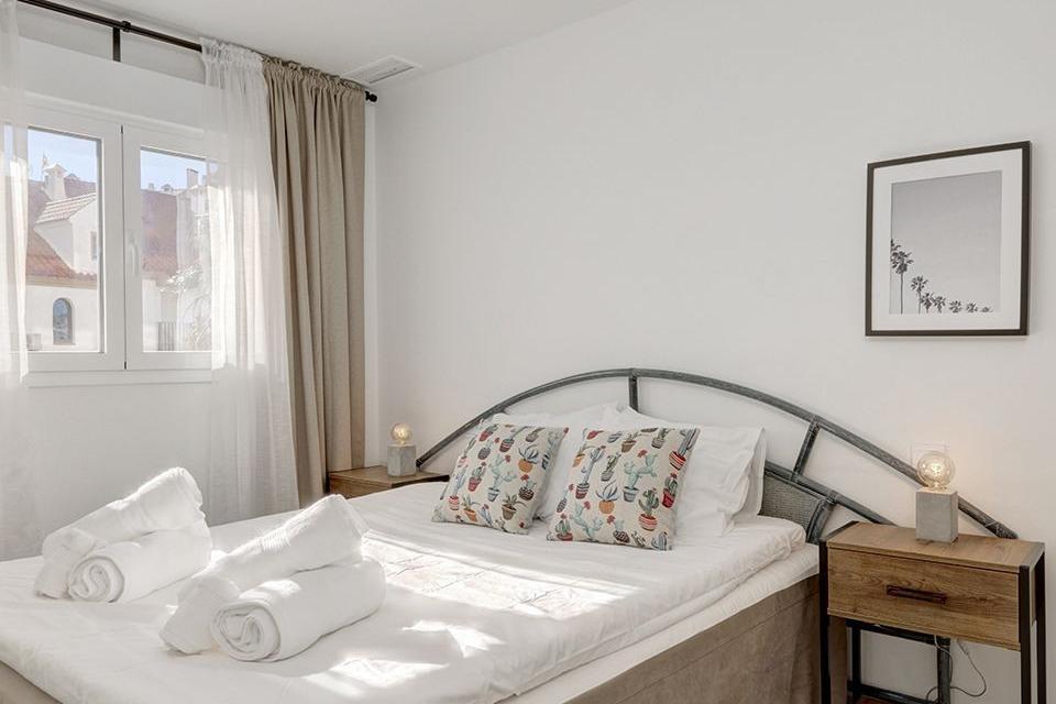 Apartment for Rent in Estepona