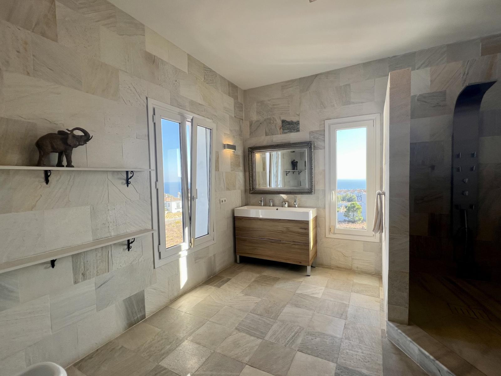 Villa for Rent in Manilva