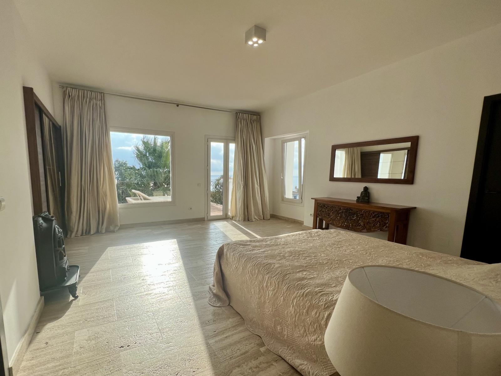 Villa for Rent in Manilva