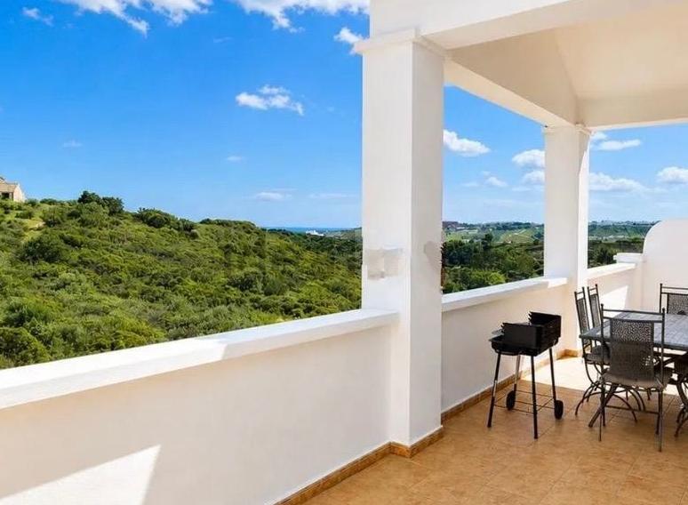 Villa for Sale in Casares