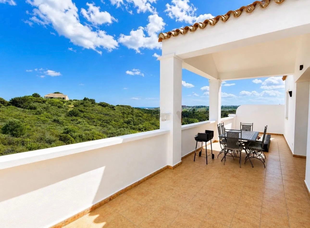 Villa for Sale in Casares