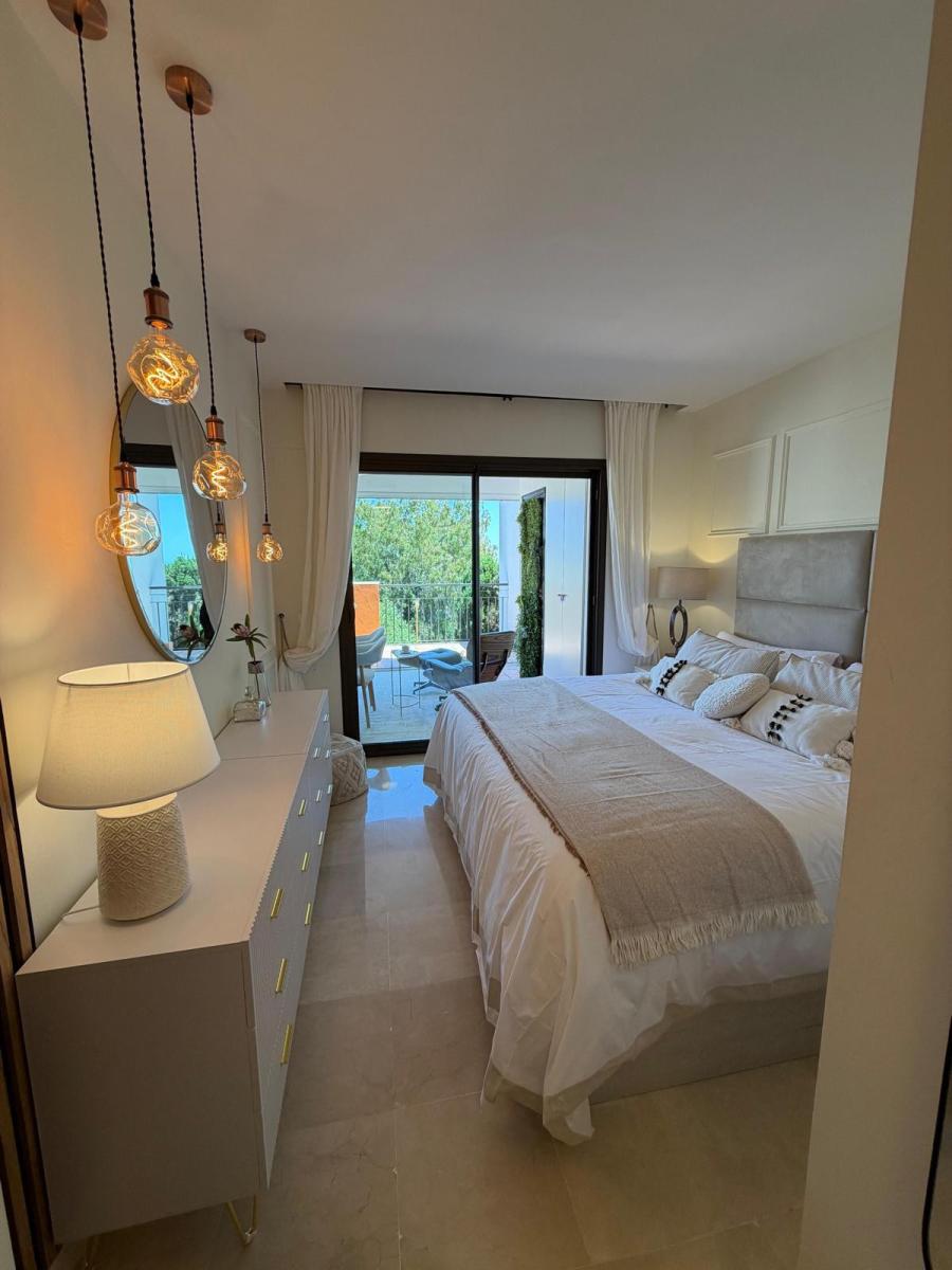 Apartment for Rent in Benahavís