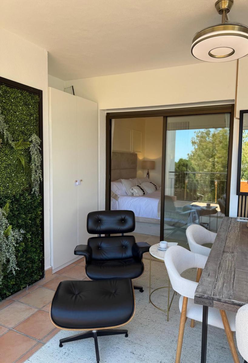 Apartment for Rent in Benahavís