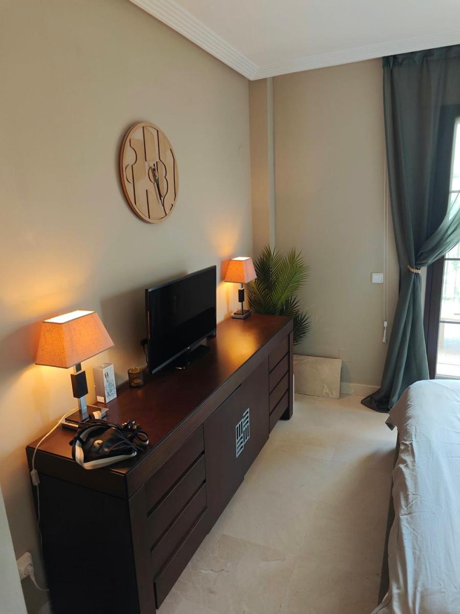 Apartment for Rent in Benahavís