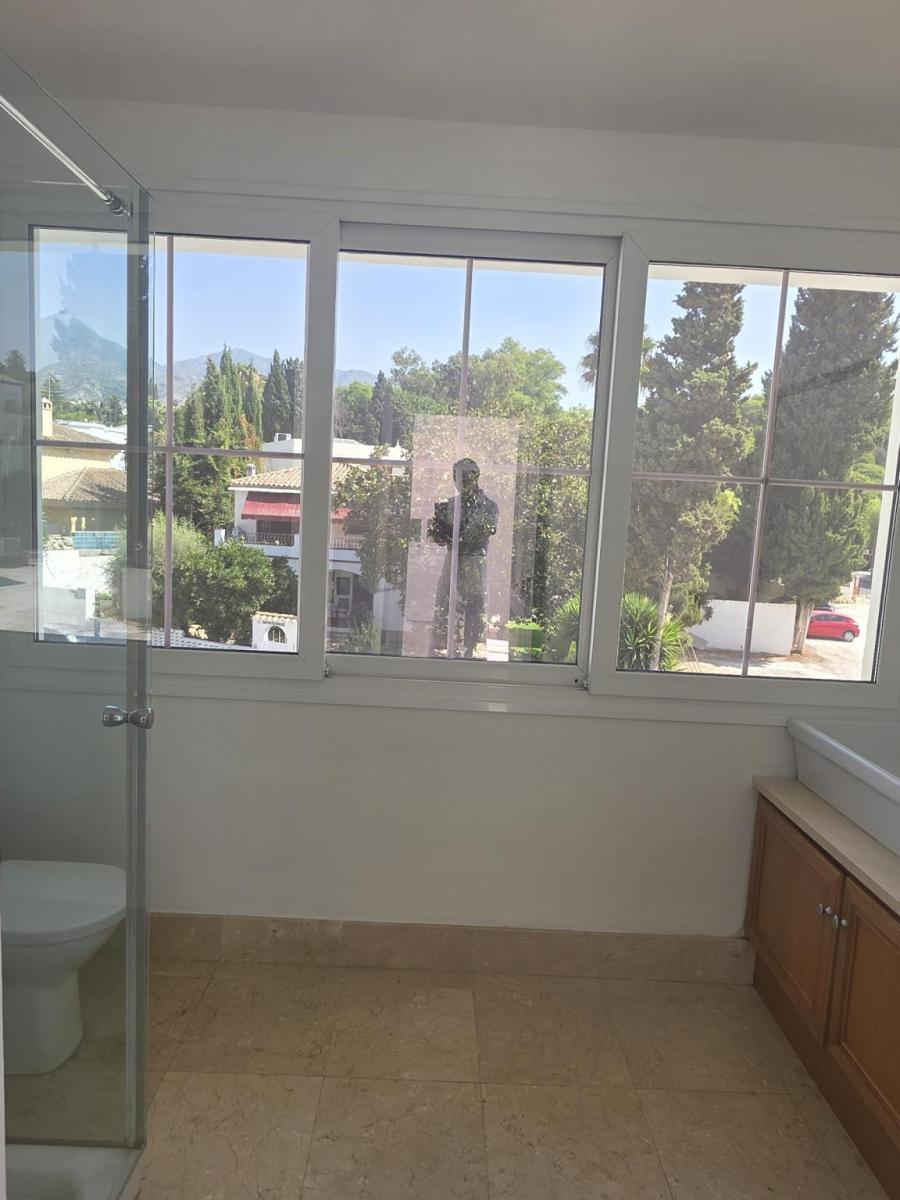 Premise for Rent in Marbella
