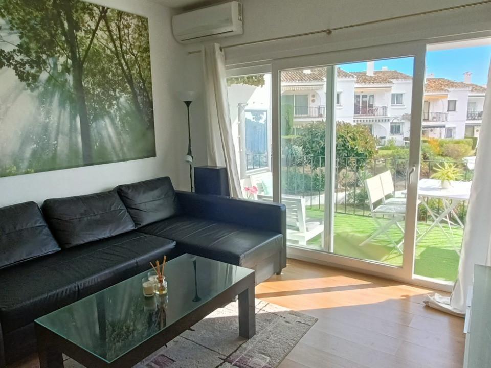 Apartment for Rent in Benahavís