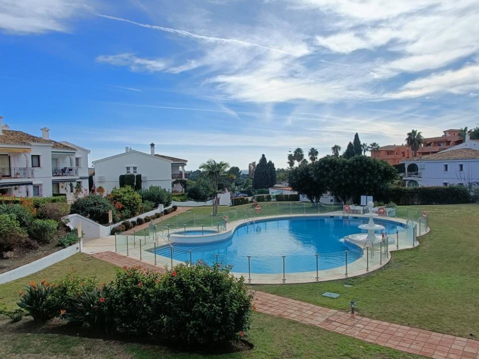 Apartment for Rent in Benahavís