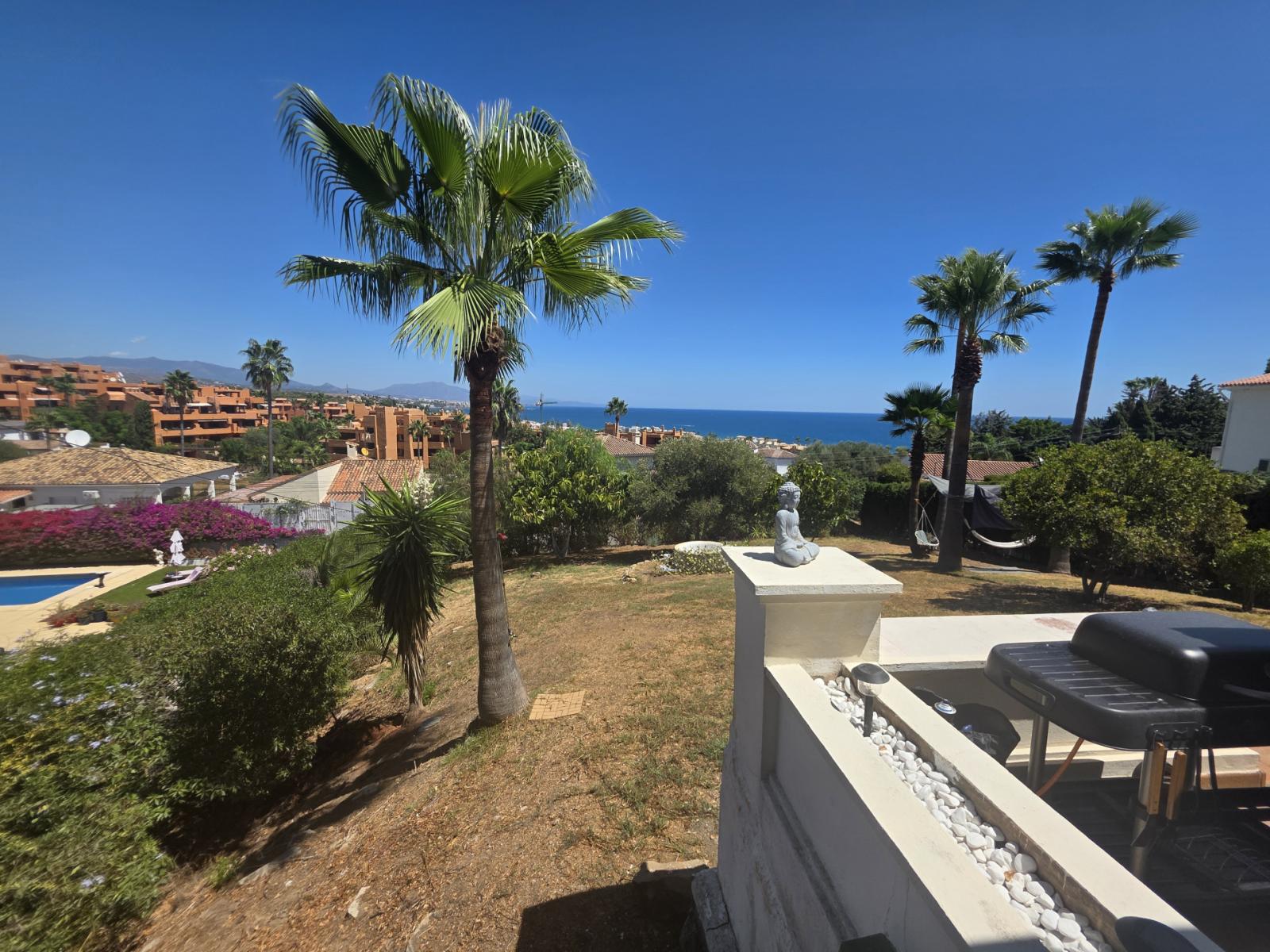 Villa for Rent in Estepona