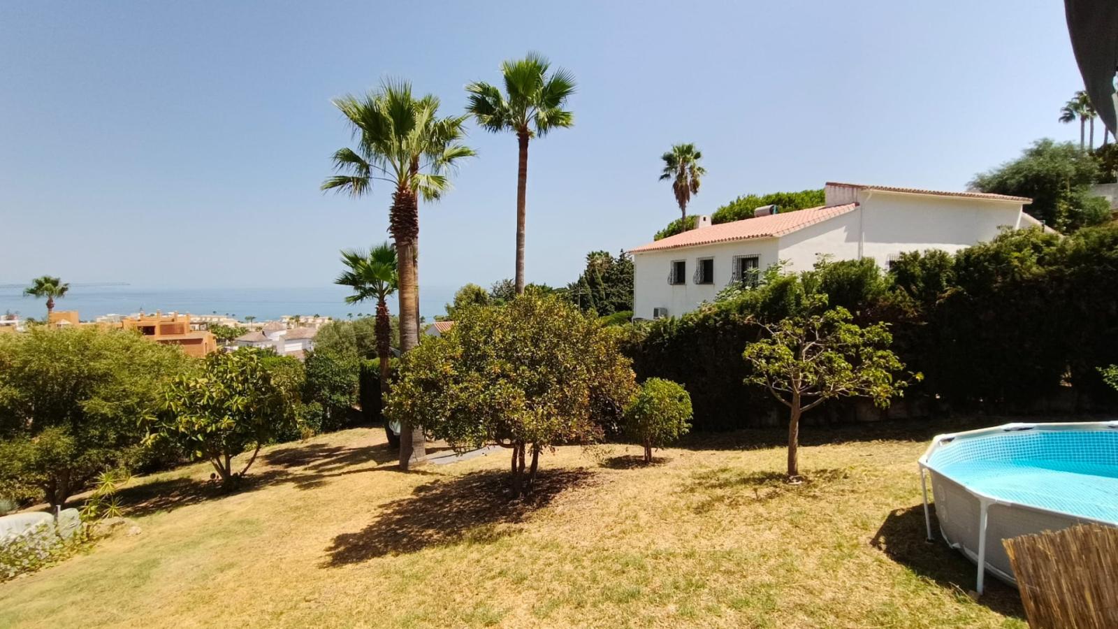 Villa for Rent in Estepona