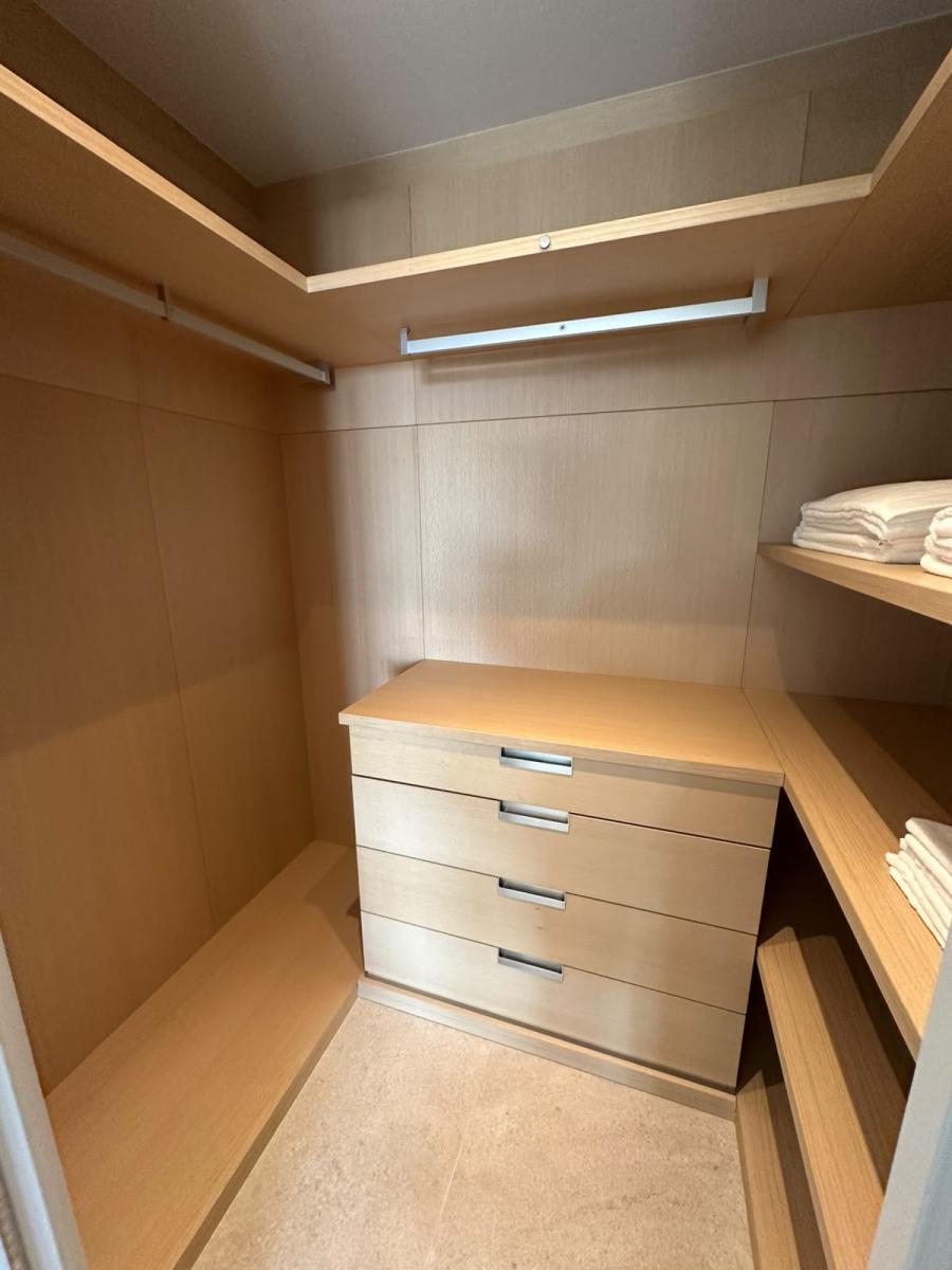 Apartment for Rent in Benahavís