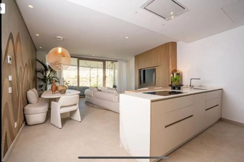 Apartment for Rent in Benahavís