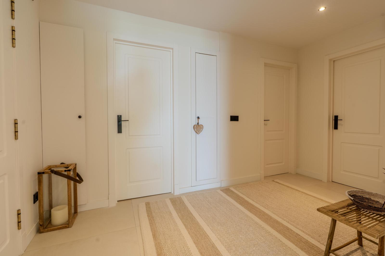 Apartment for Rent in Benahavís