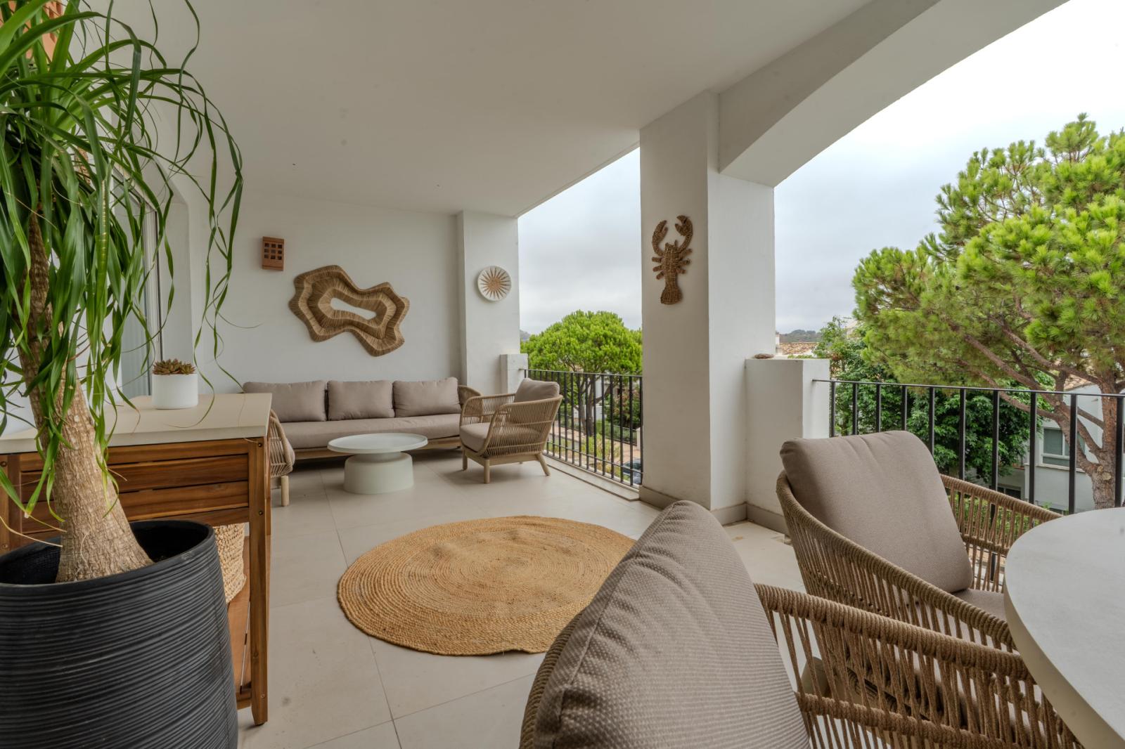 Apartment for Rent in Benahavís