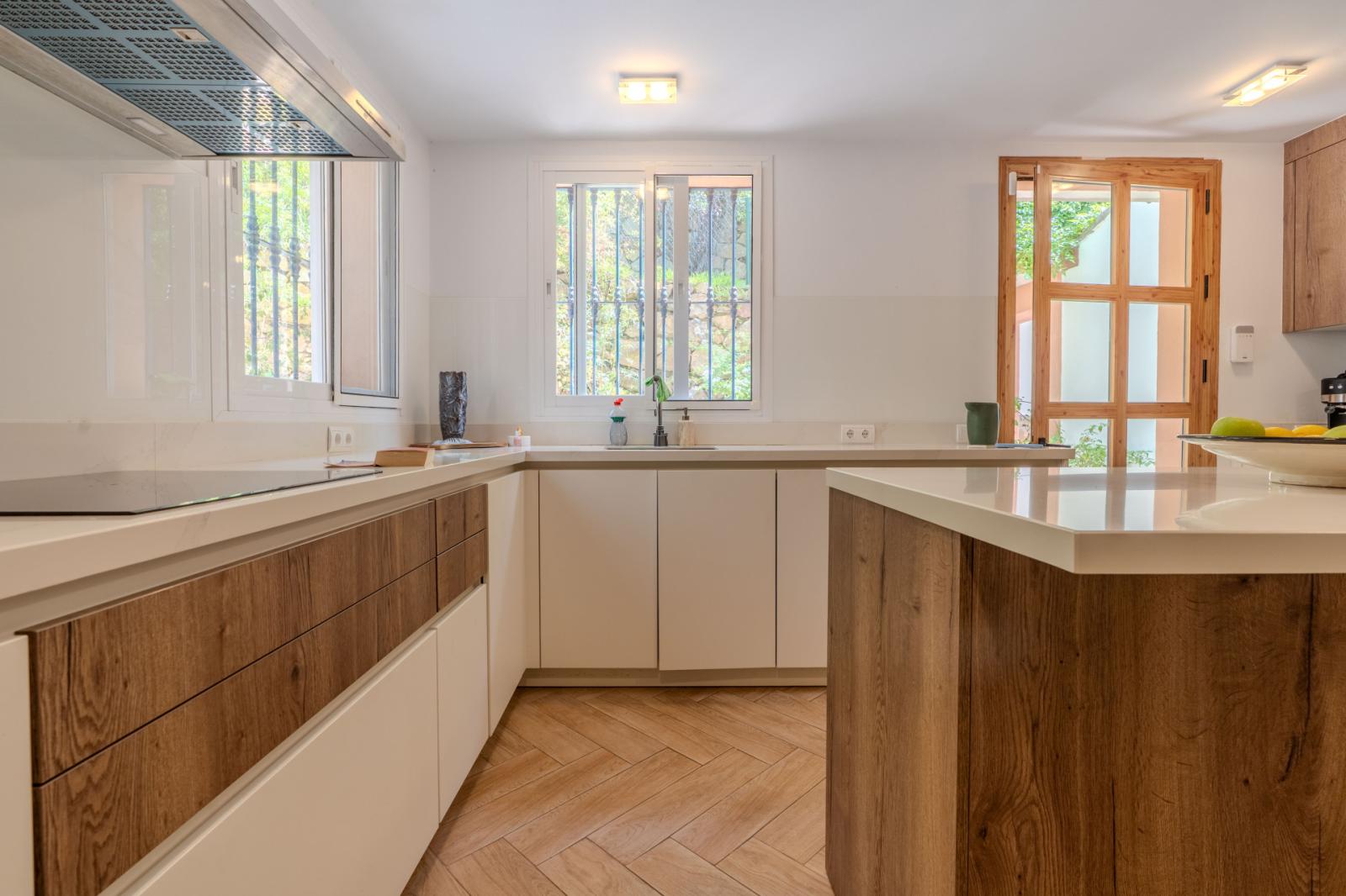 Villa for Rent in Benahavís