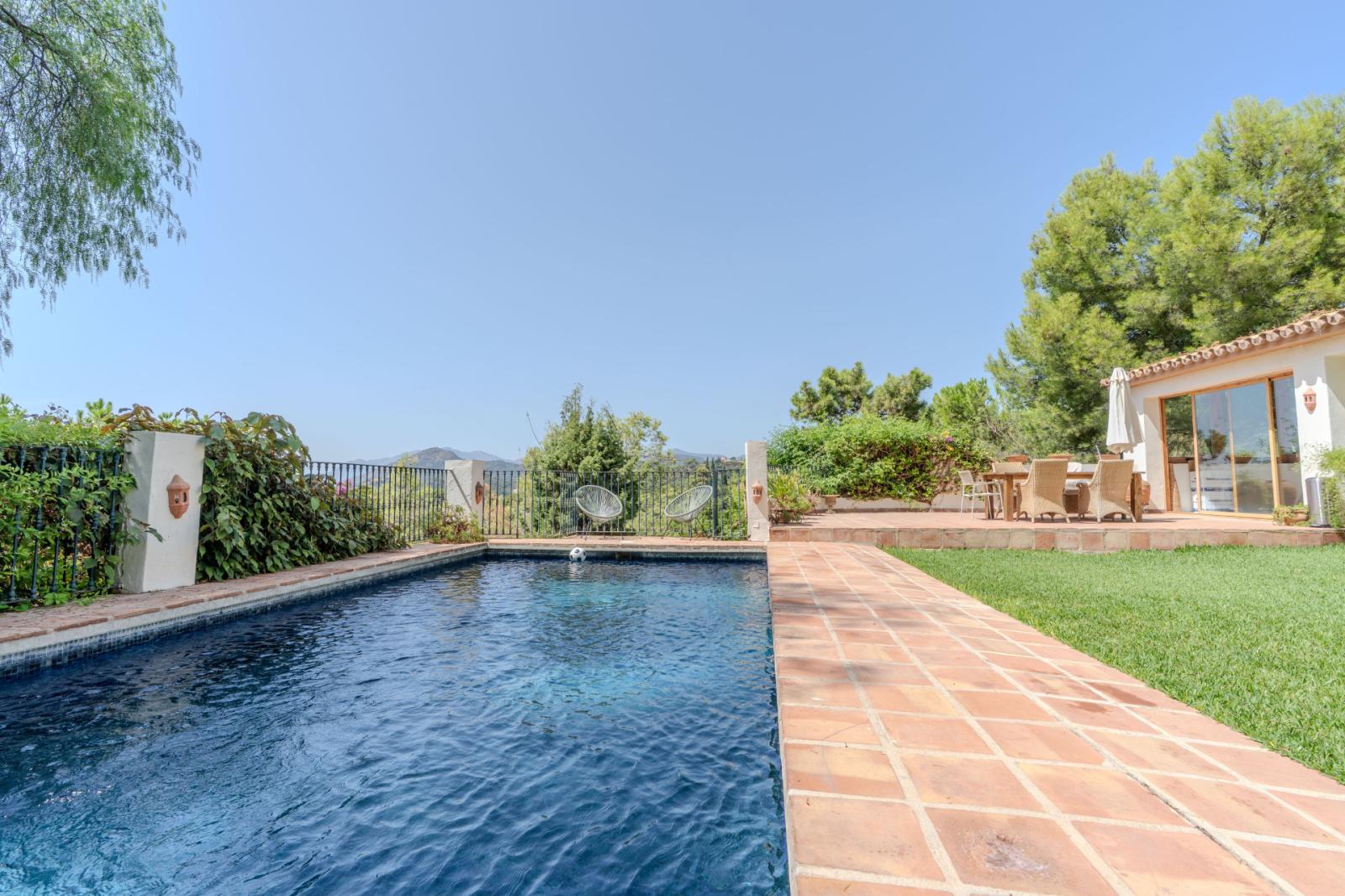 Villa for Rent in Benahavís