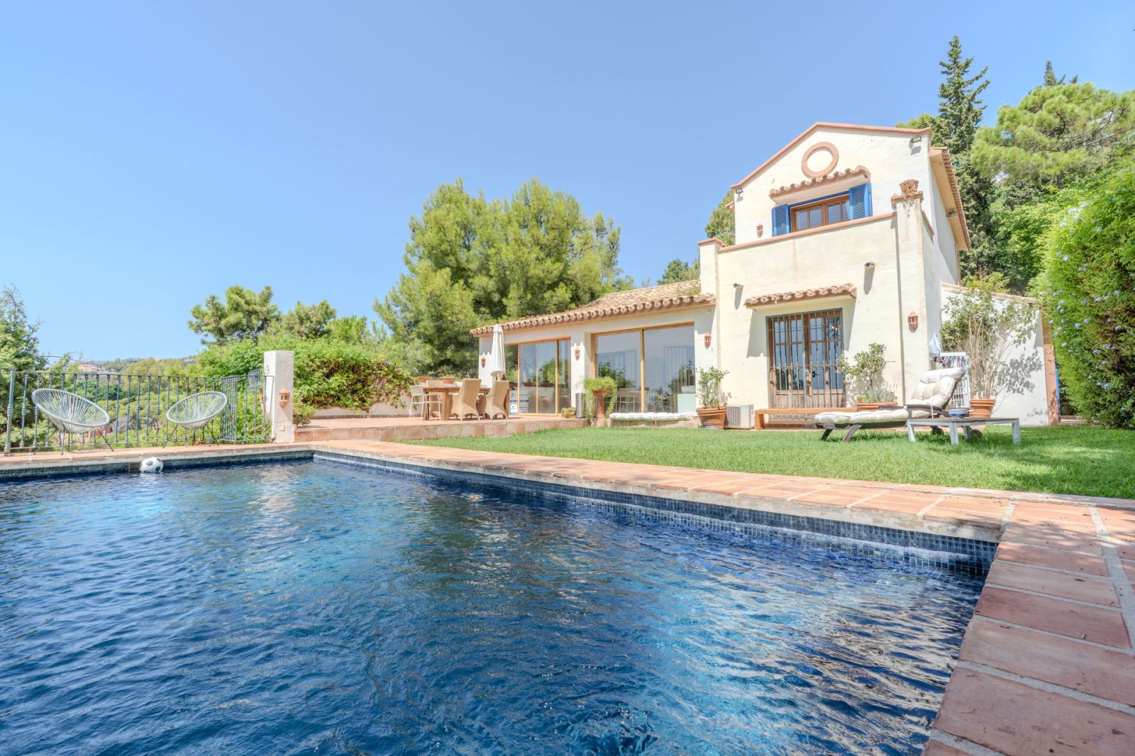 Villa for Rent in Benahavís