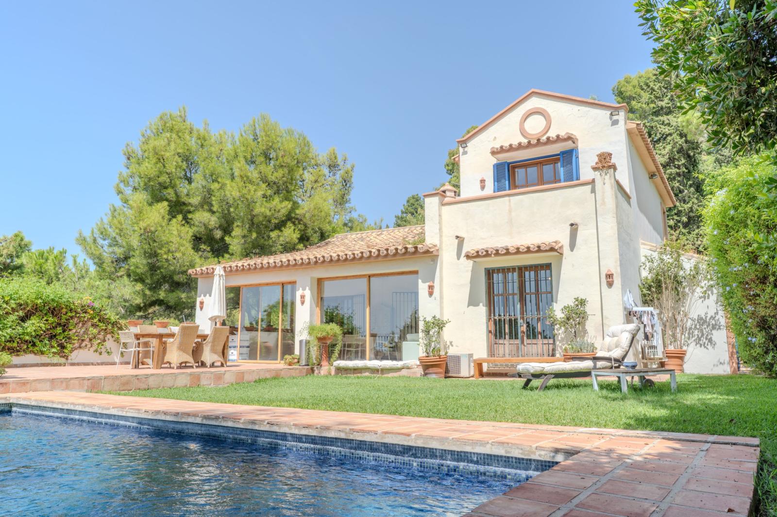 Villa for Rent in Benahavís