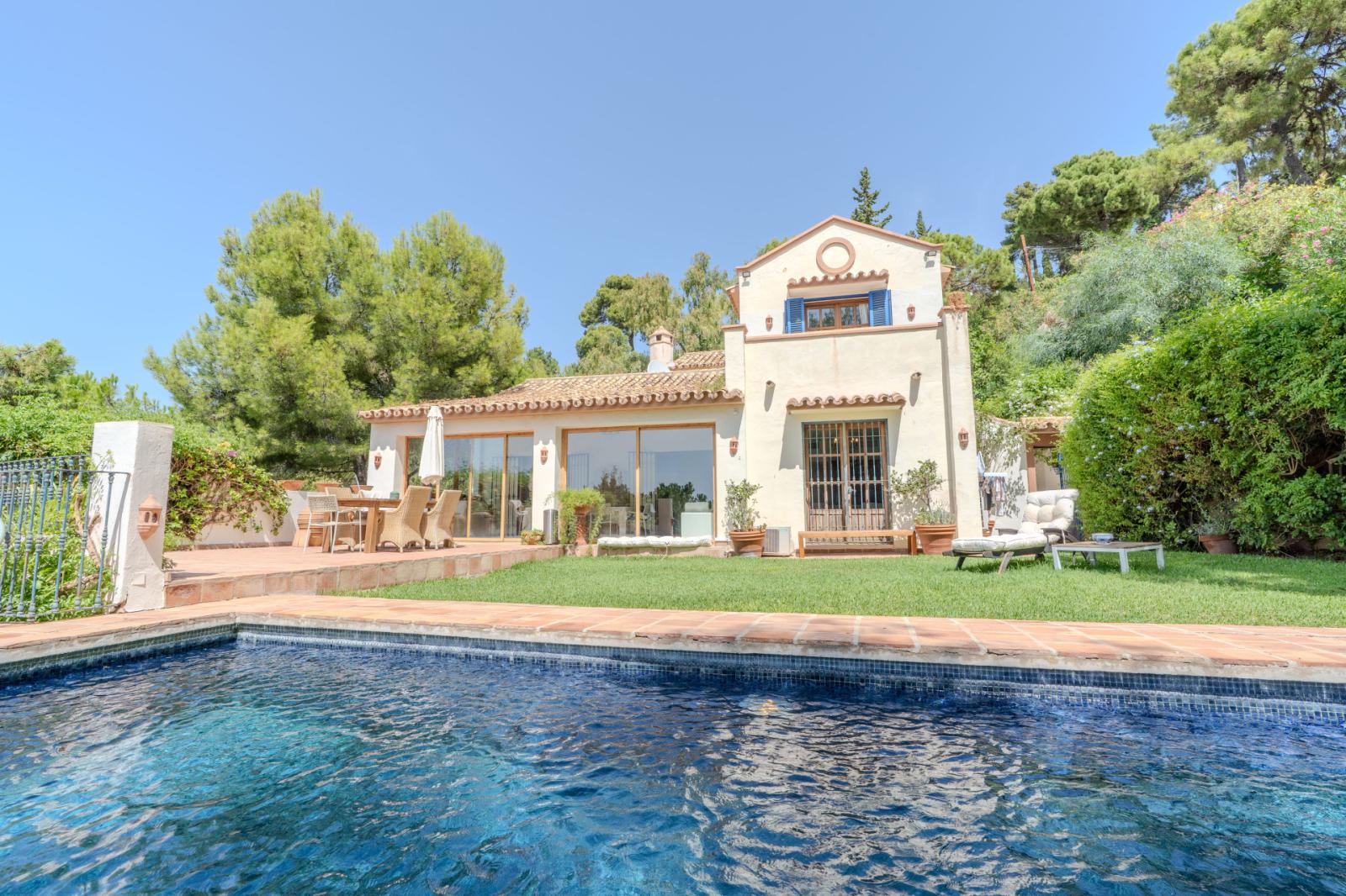 Villa for Rent in Benahavís