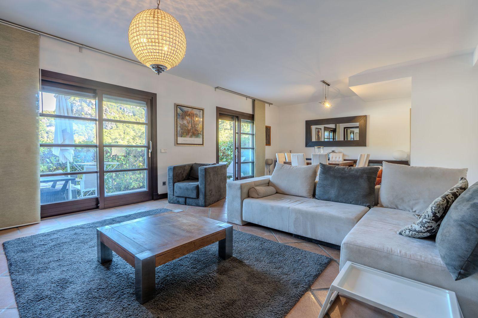 Apartamento en Alquiler en Benahavís