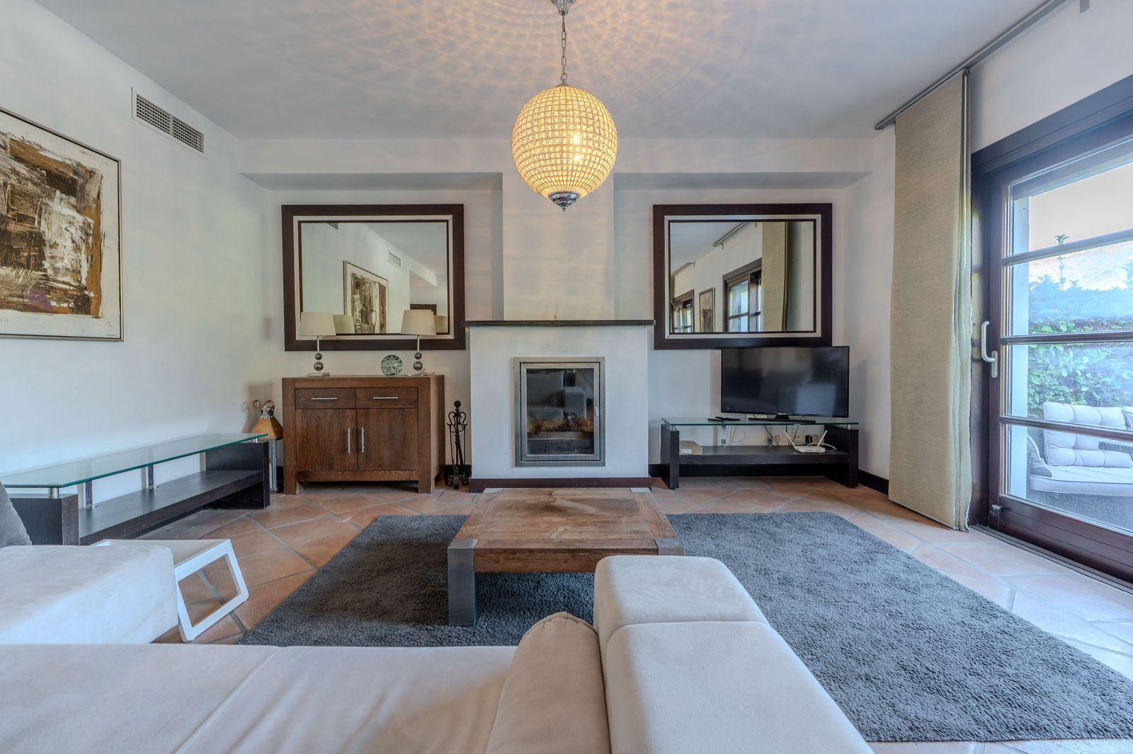 Apartamento en Alquiler en Benahavís