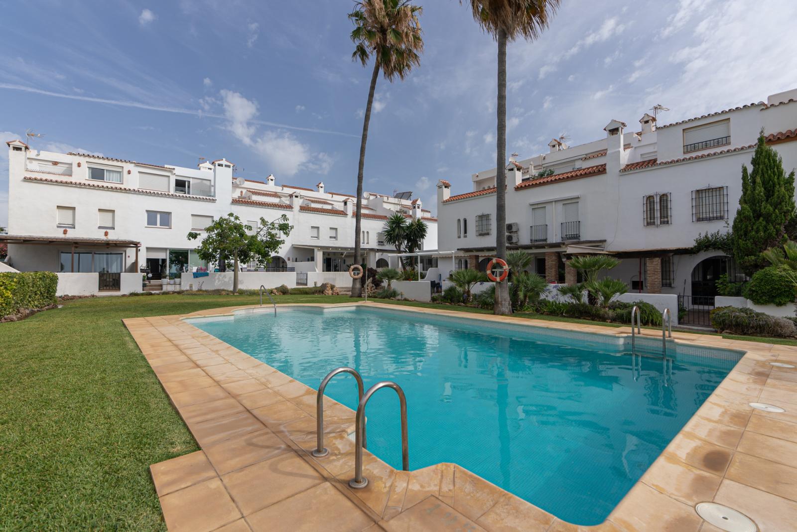 House for Rent in Casares