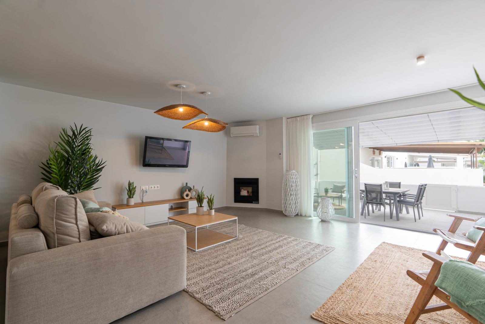 House for Rent in Casares