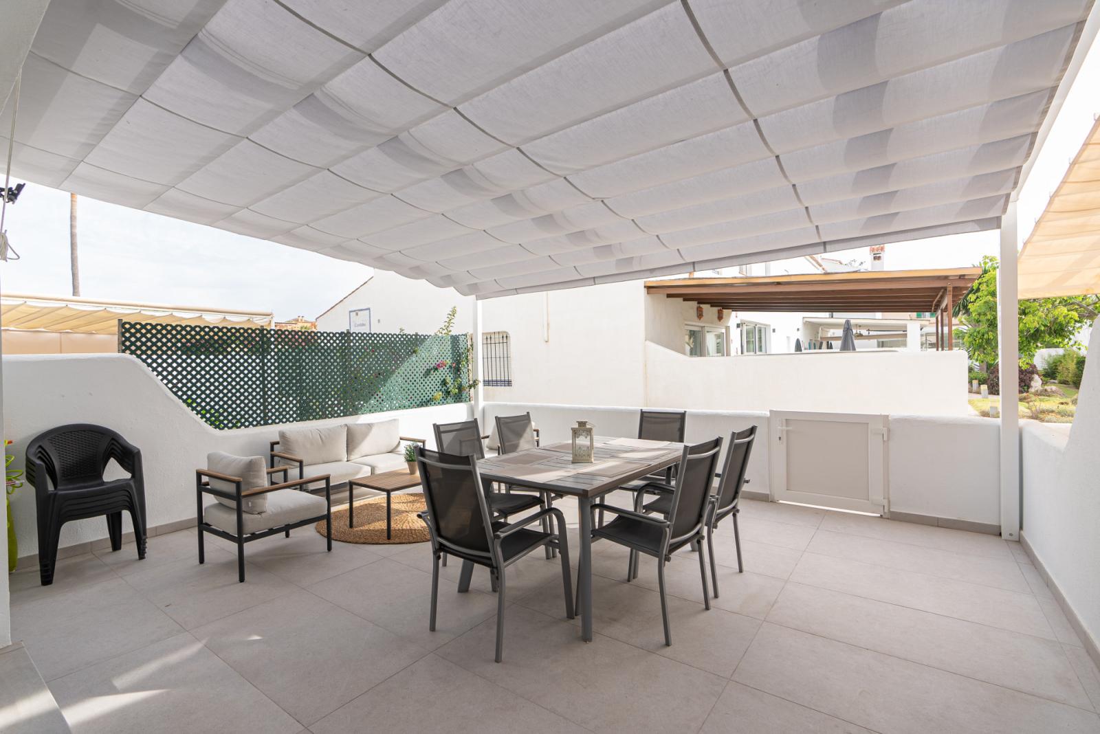 House for Rent in Casares