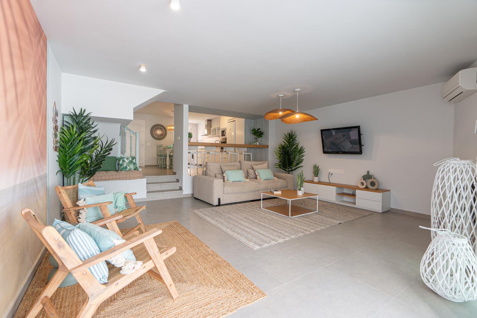 House for Rent in Casares