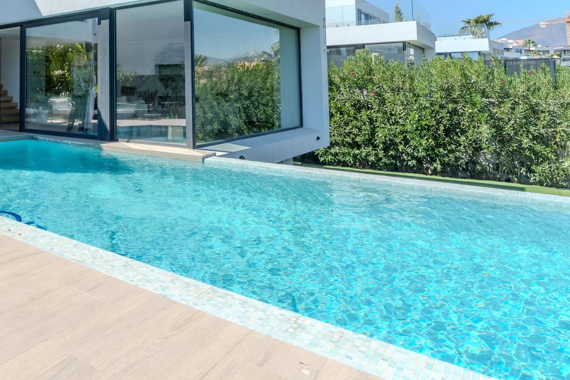 Villa en Alquiler en Estepona