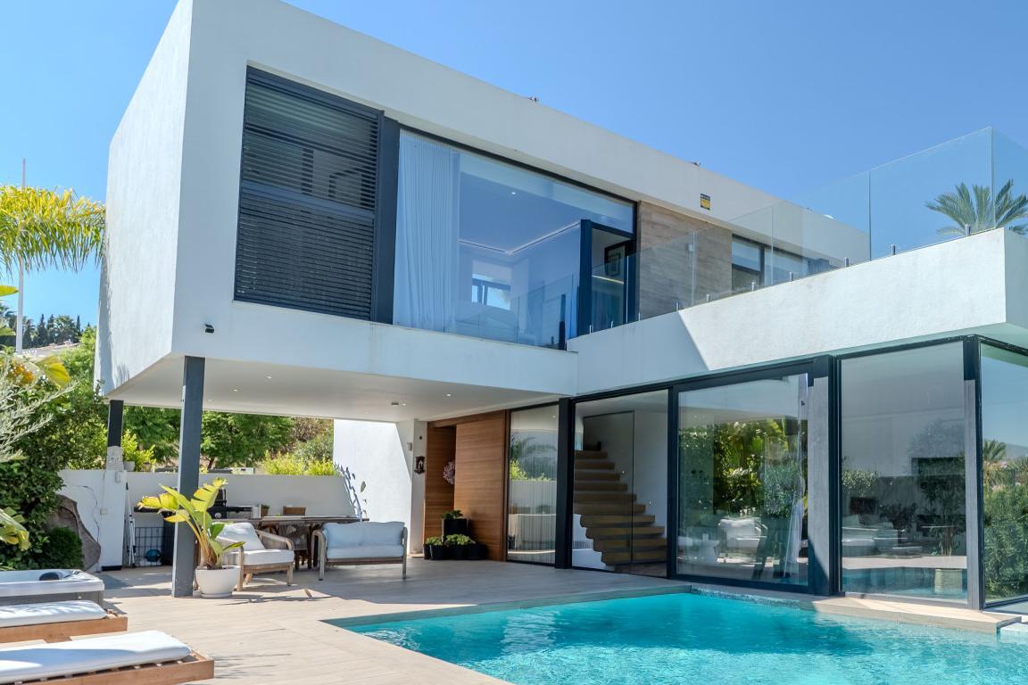 Villa en Alquiler en Estepona