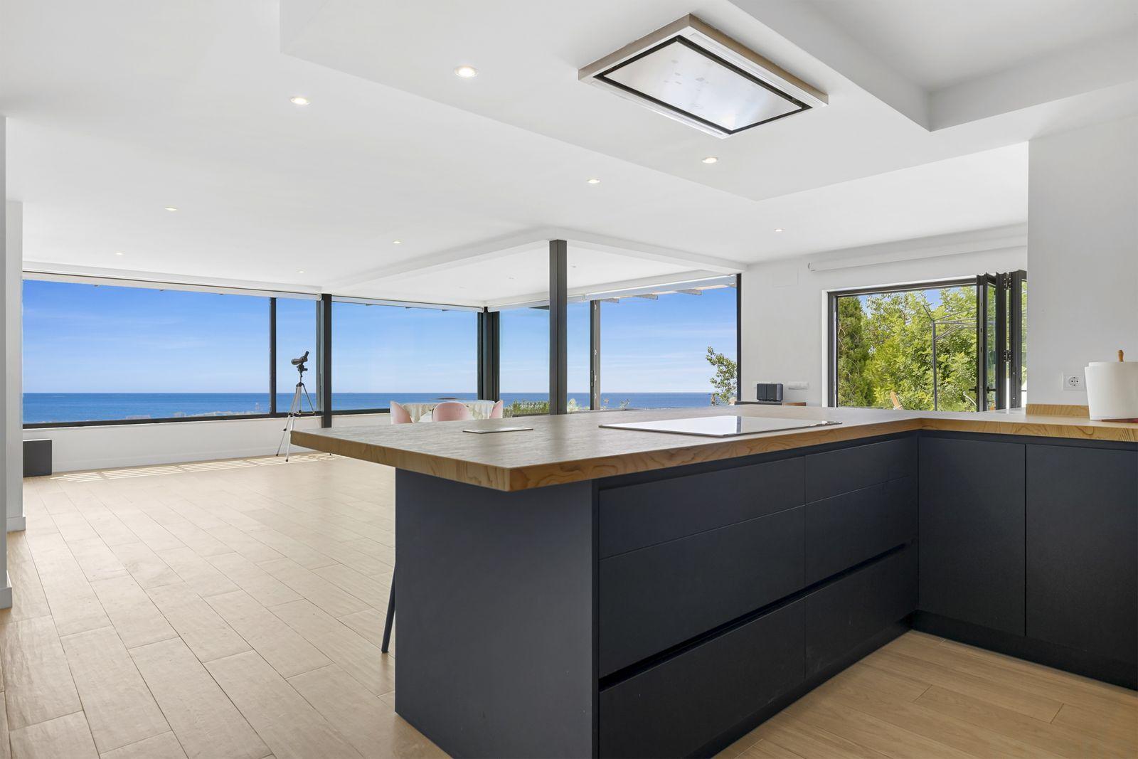 Villa for Sale in Benalmádena