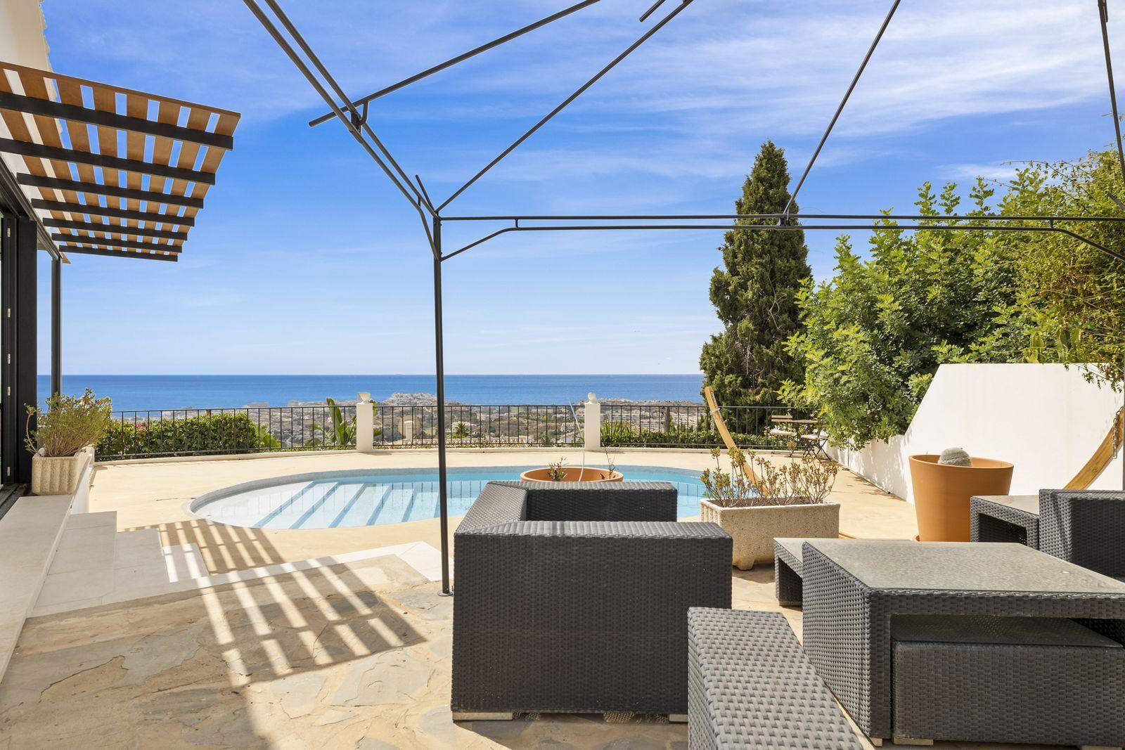 Villa for Sale in Benalmádena
