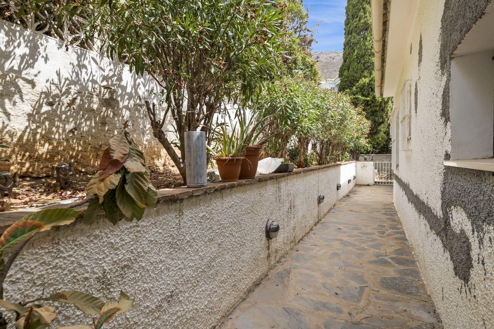 Villa for Sale in Benalmádena