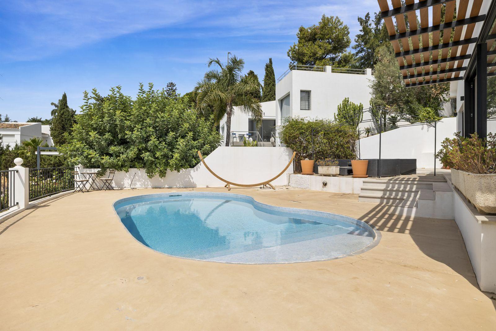 Villa for Sale in Benalmádena