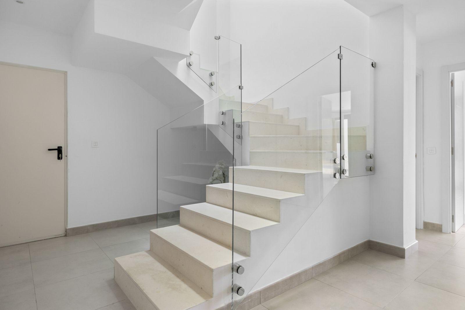 Villa for Sale in Benalmádena
