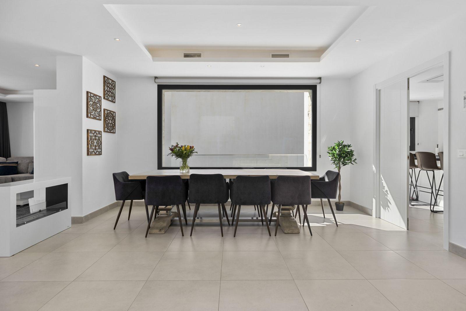 Villa for Sale in Benalmádena