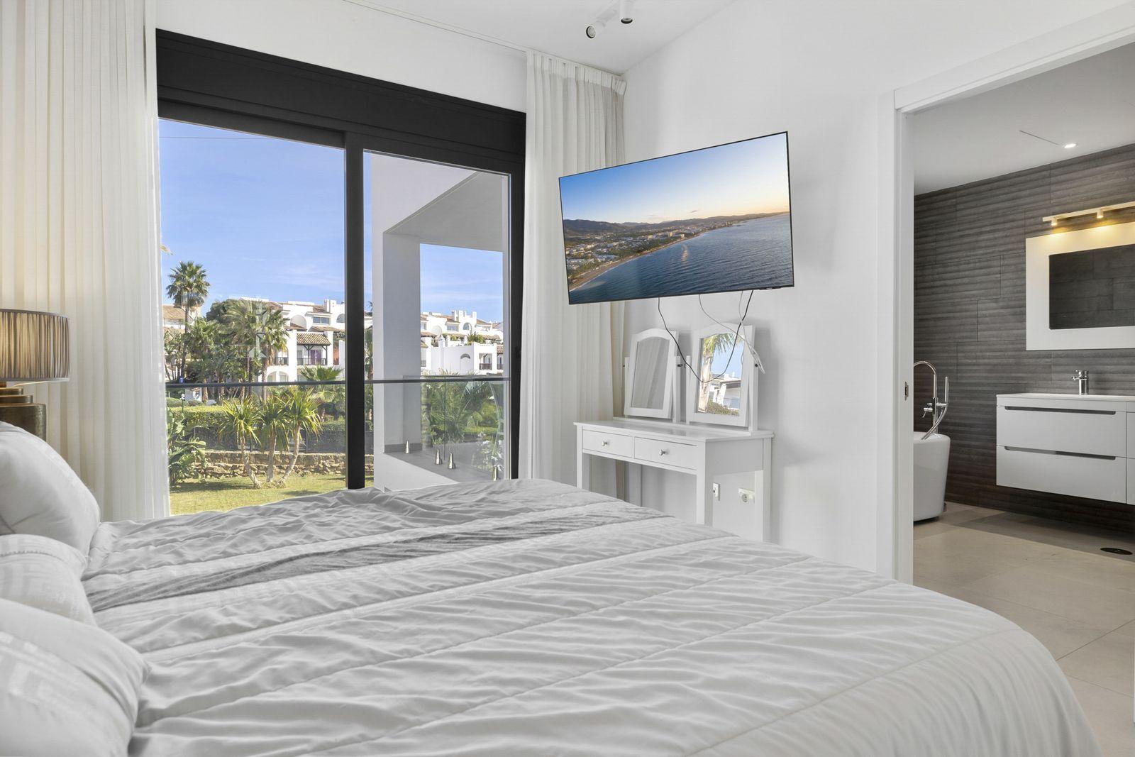 Villa for Sale in Benalmádena