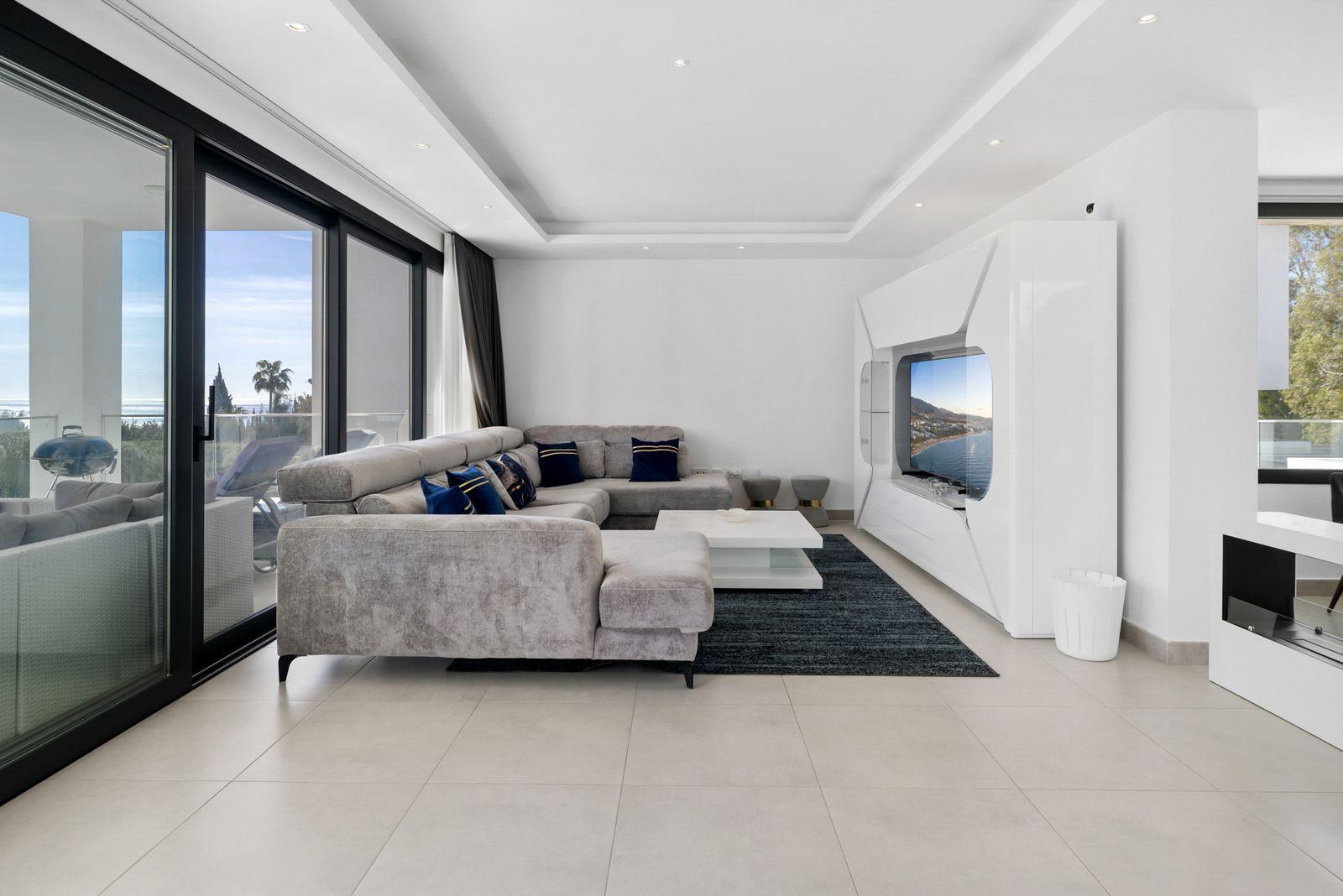 Villa for Sale in Benalmádena