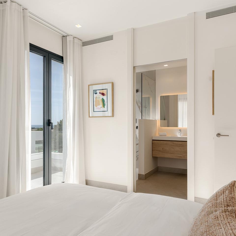 Villa for Sale in Estepona