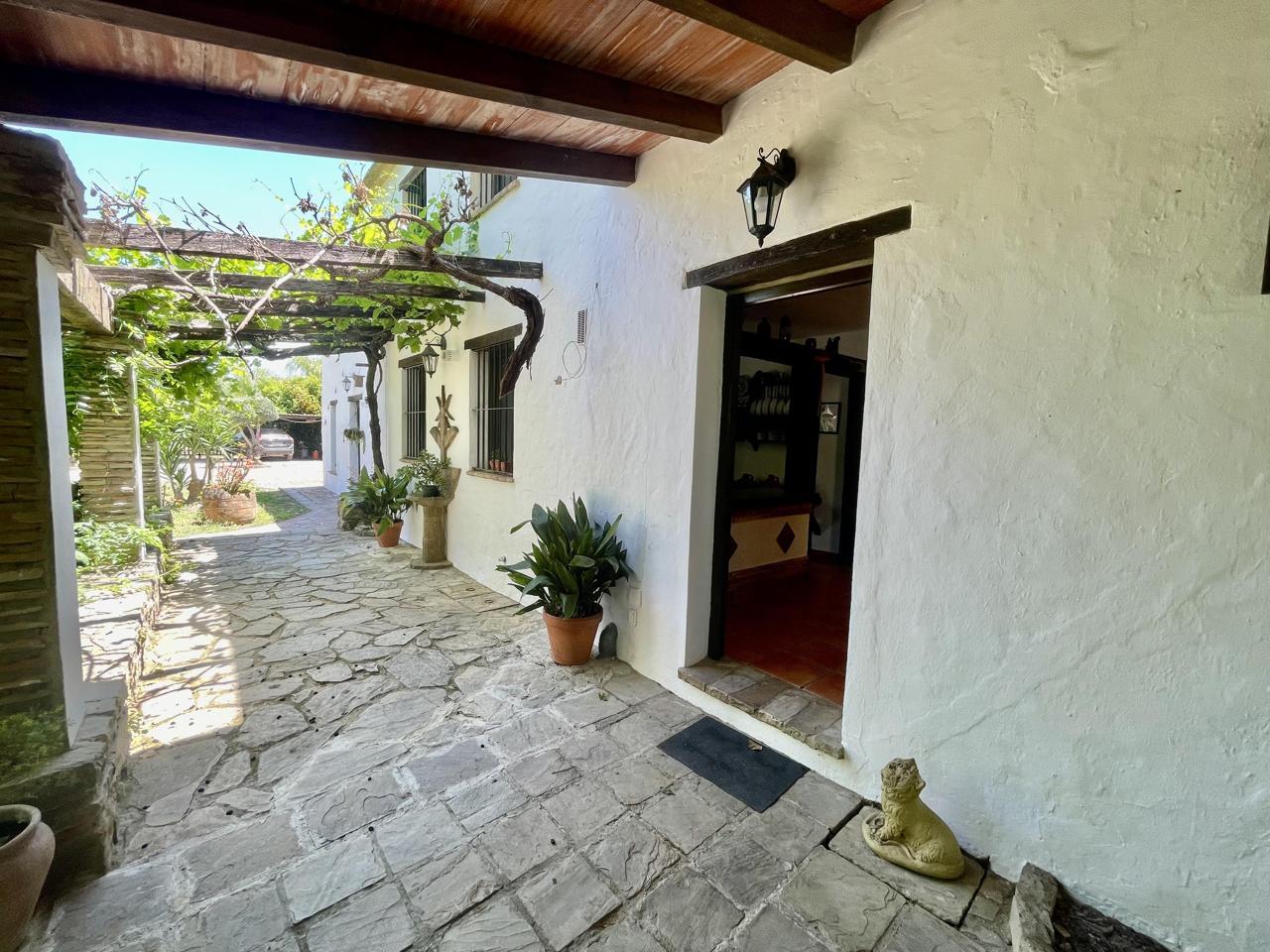 Finca en Venta en Jimena de la Frontera