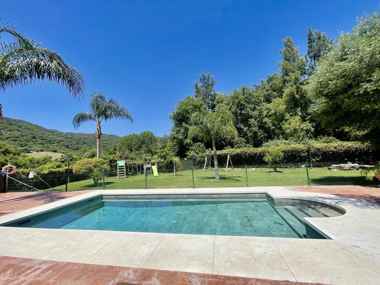 Finca en Venta en Jimena de la Frontera
