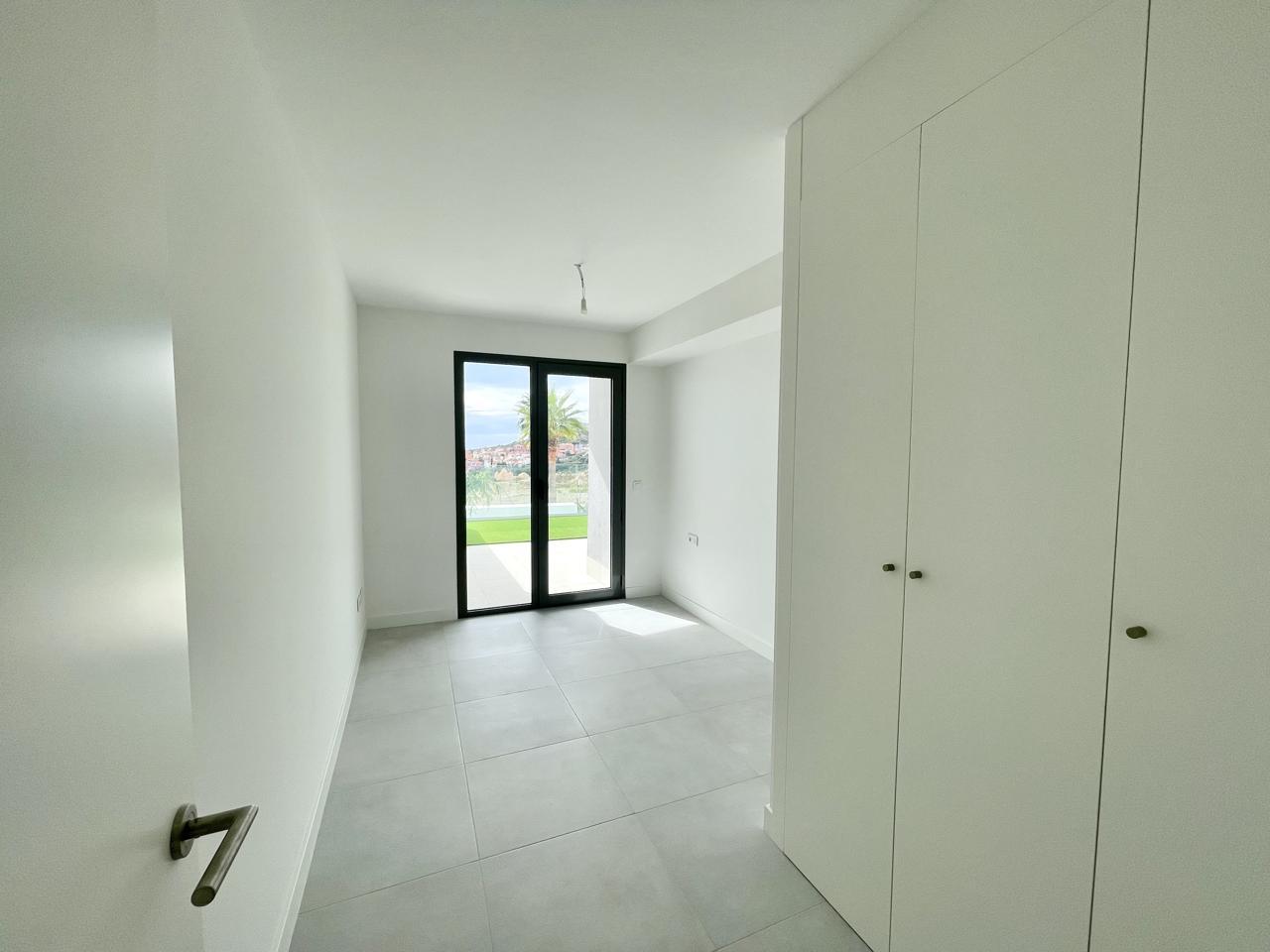 Apartment for Sale in Manilva