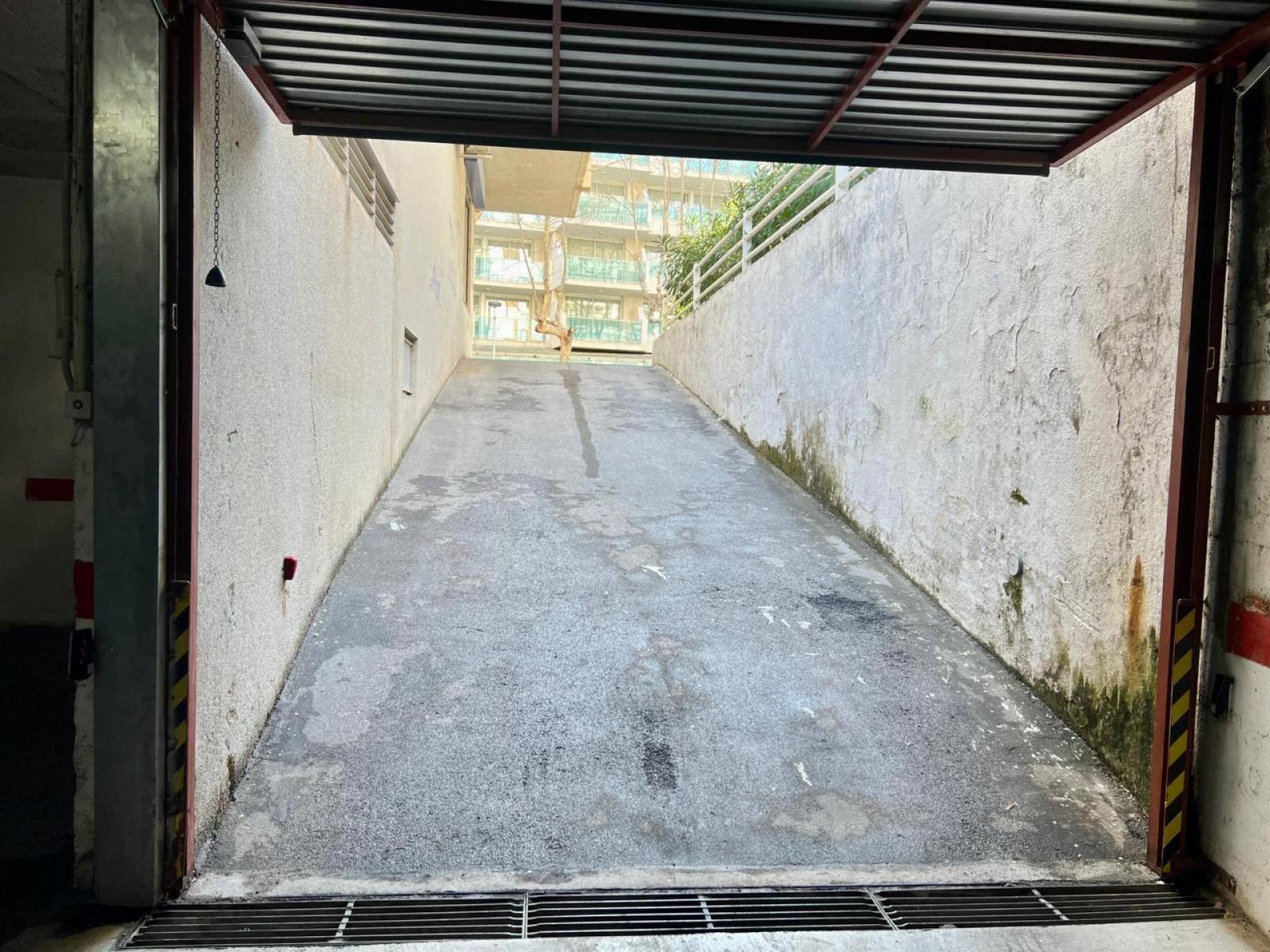 Garage for Sale in Salou