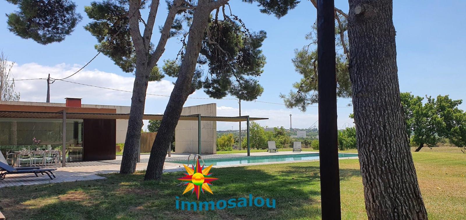 Chalet for Sale in Salou