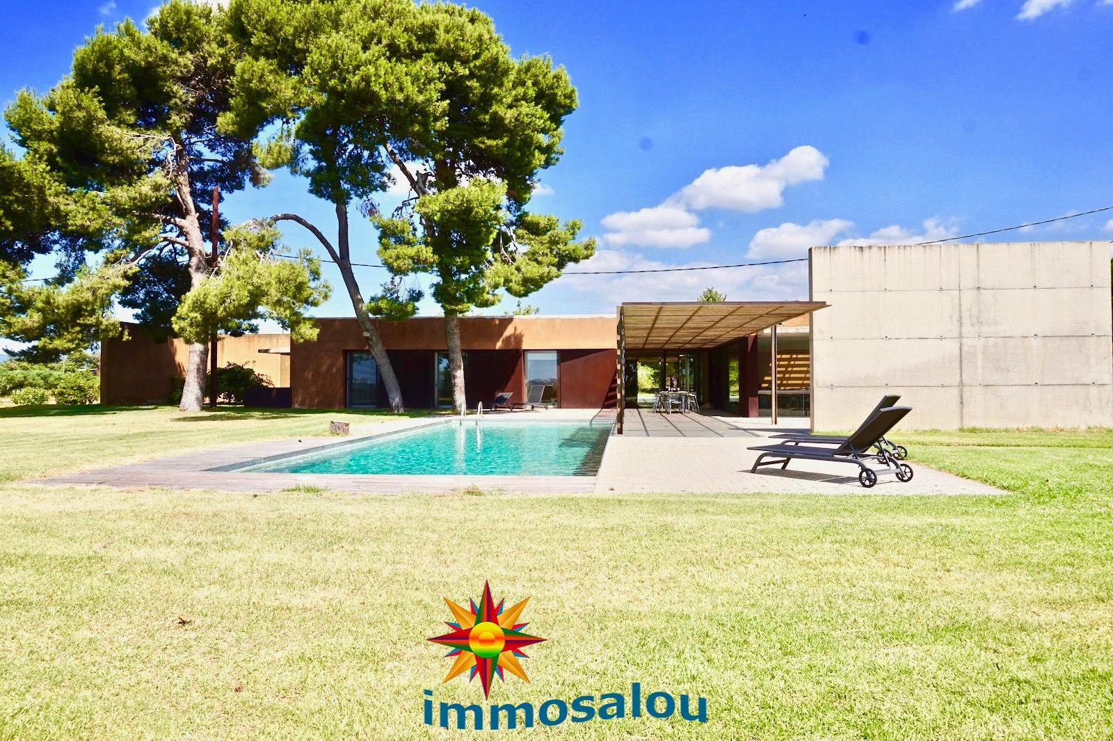 Chalet for Sale in Salou