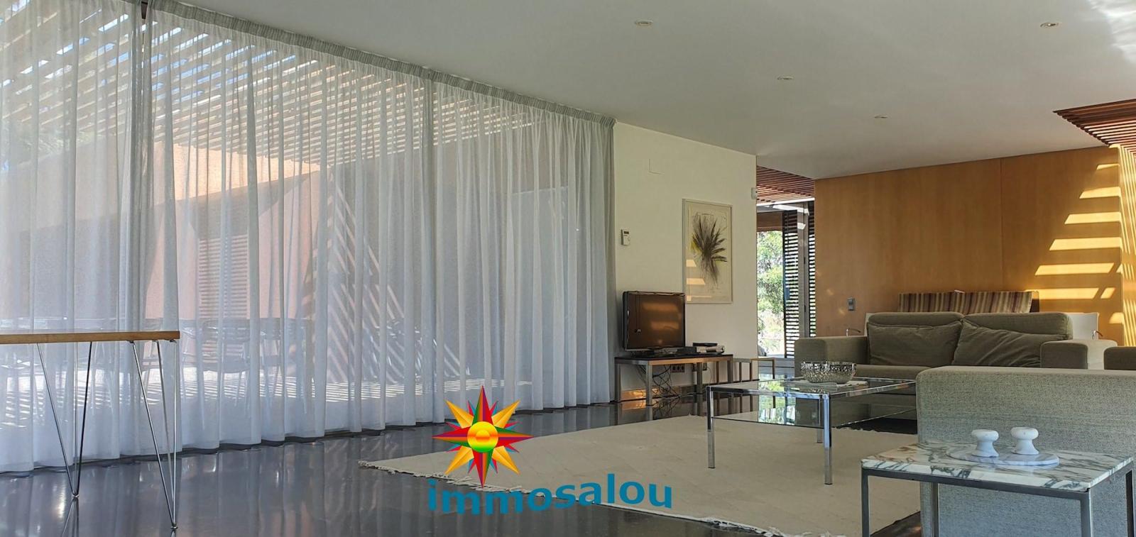Chalet for Sale in Salou