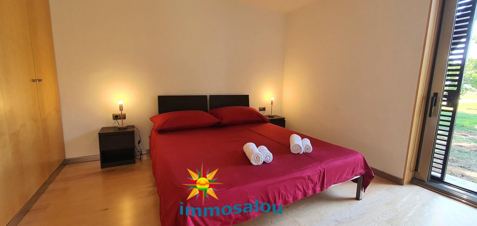 Chalet for Sale in Salou