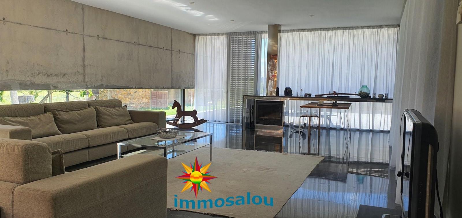 Chalet for Sale in Salou