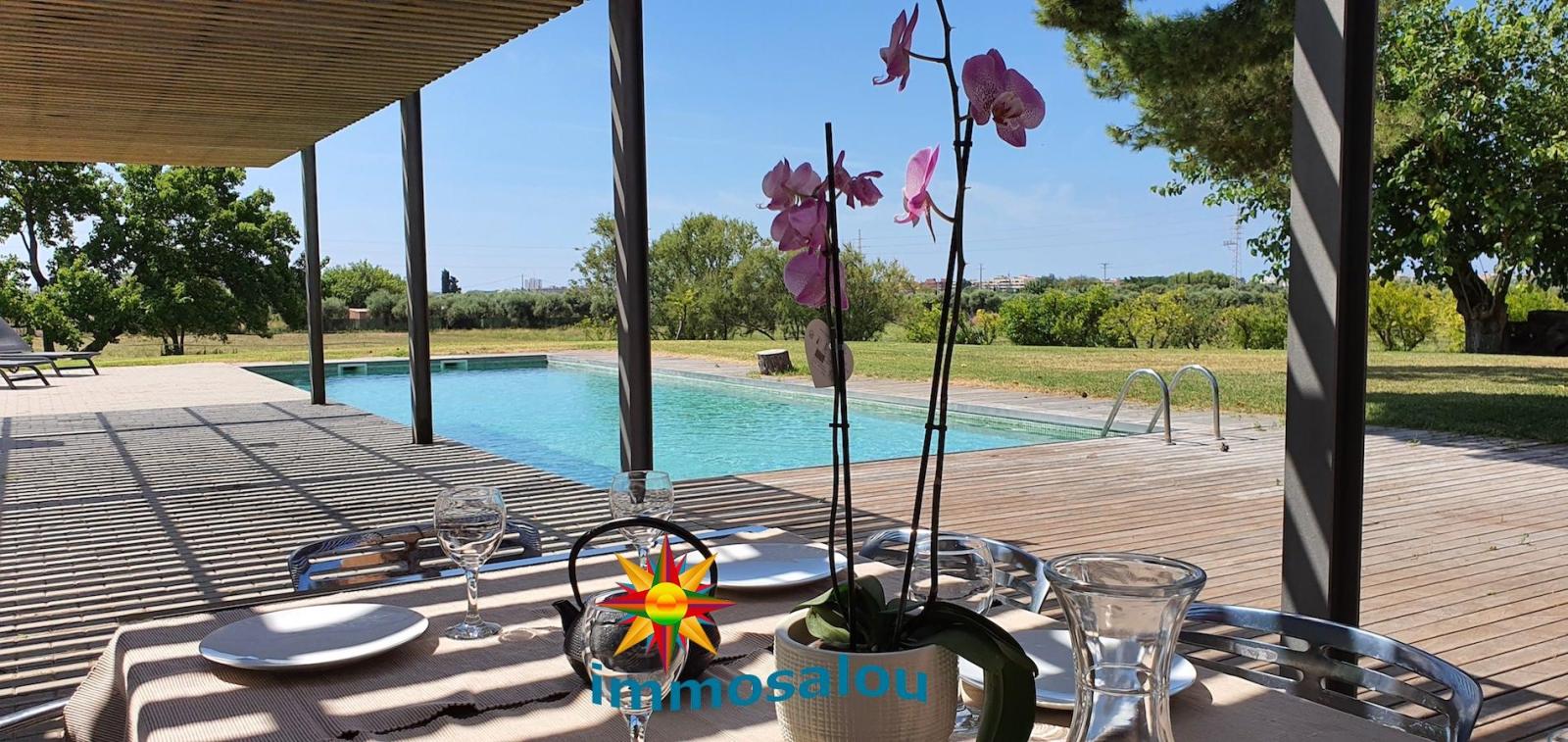 Chalet for Sale in Salou
