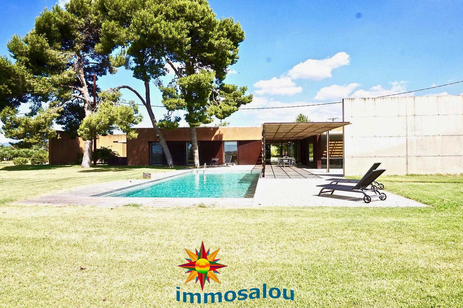 Chalet for Sale in Salou